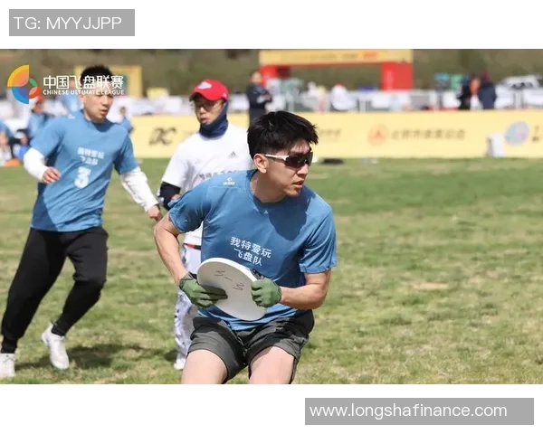 极限运动联赛特别报道：武汉飞盘队的成长故事